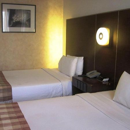 Casablanca Suites Legazpi Exterior foto