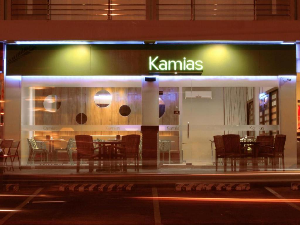 Casablanca Suites Legazpi Exterior foto